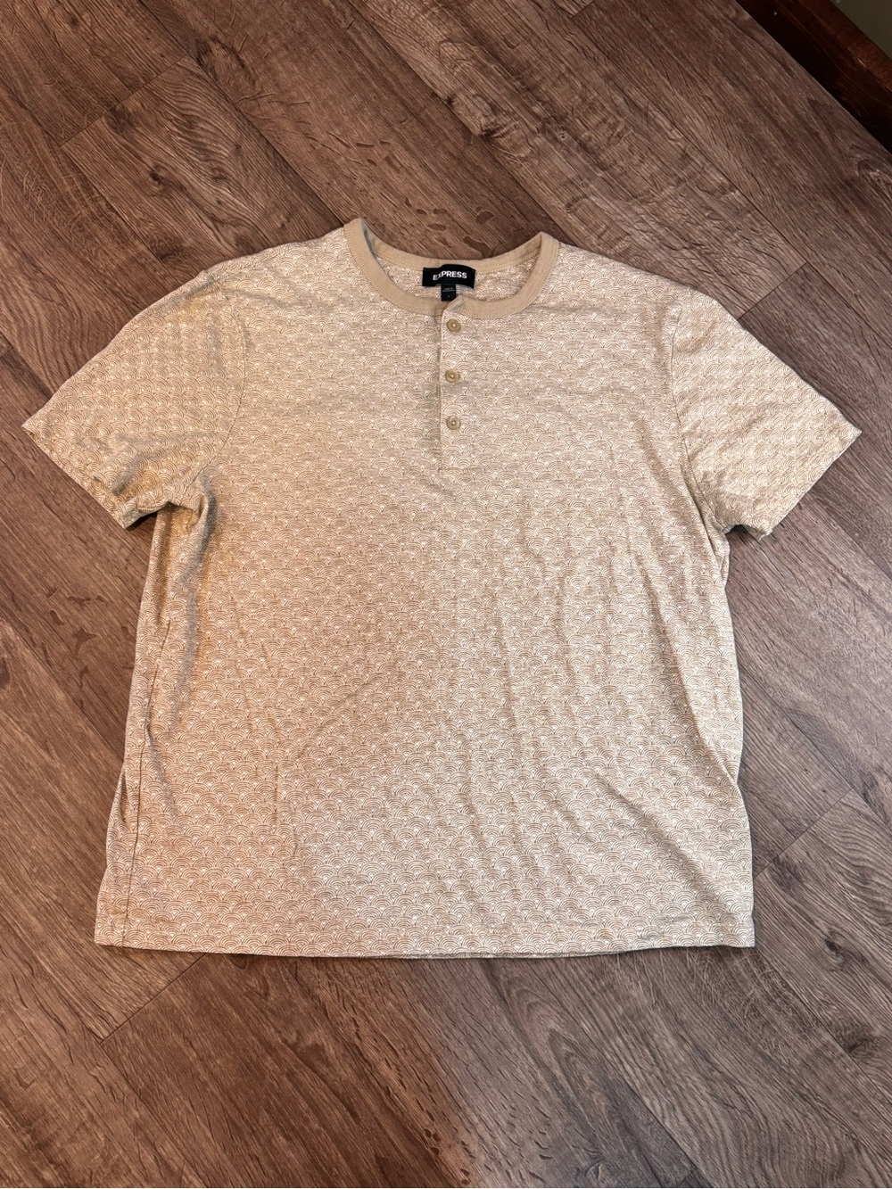 Express Men’s Large Henley T-Shirt